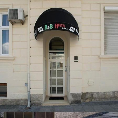 Booking En Suite Белград Екстериор снимка