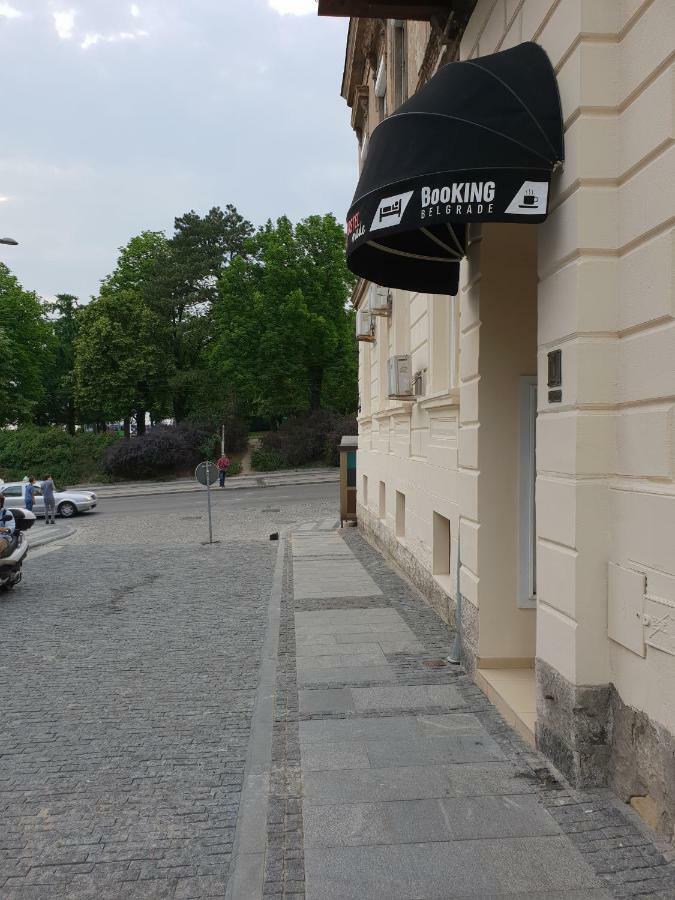 Booking En Suite Белград Екстериор снимка